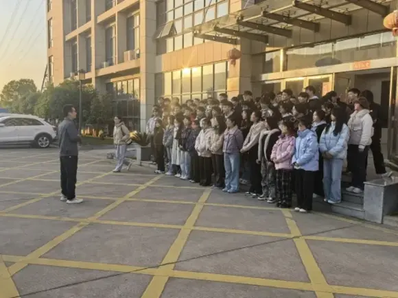 深化人才培養，拓展合作空間——皖江工學院師生到訪中鋼國檢安徽分公司參觀交流