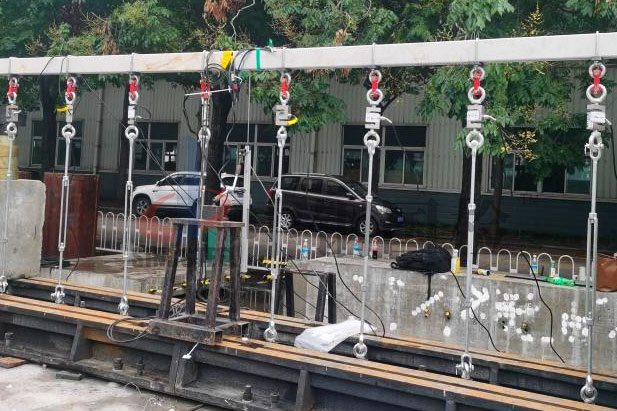 多点轻型大变形加载测试系统