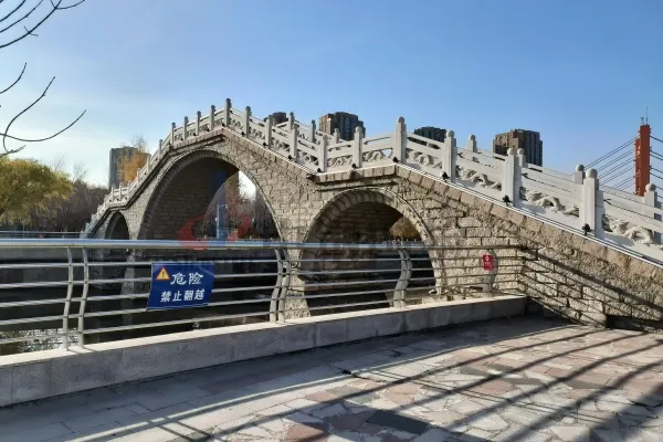 专业人行桥检测评估——守护克拉玛依出行安全，筑牢城市桥梁防线
